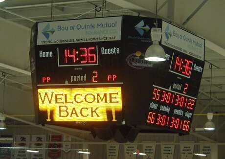 Nevco est le leader dans le monde sportif, la majorité des arénas du Québec et des Maritimes possède un tableau de pointage de  hockey .