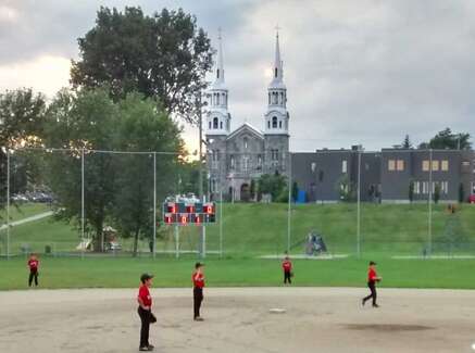 Pointage Pro présente les tableaux de pointage Nevco pour le  baseball  caractérisé selon les exigences de chaque ligue.