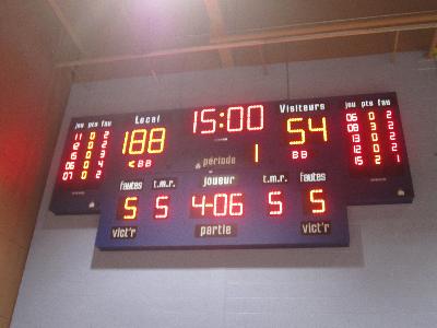 Tableau indicateur de basketball 2515 et SD7-9 (22' X 8') - Polyvalente Marie-Rivier, Drummondville