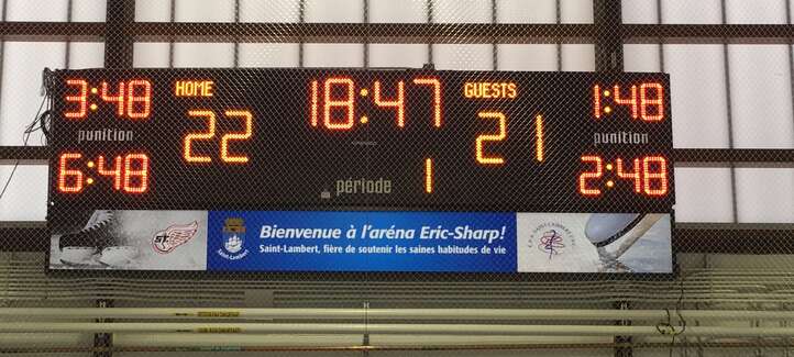 Tableau de hockey 4707-ETN (18' x 4') - Ville de Saint-Lambert